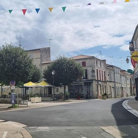 Le Duplex Du Centre - Ideal Pour Un Sejour Detente ! Saint-Savinien Εξωτερικό φωτογραφία