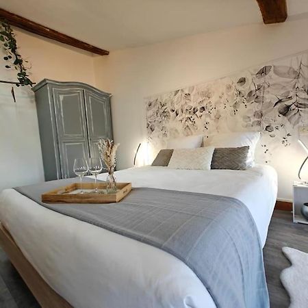 Le Duplex Du Centre - Ideal Pour Un Sejour Detente ! Saint-Savinien Εξωτερικό φωτογραφία