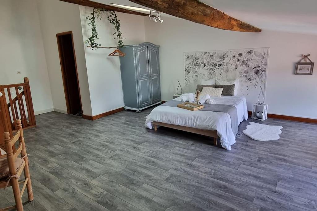 Le Duplex Du Centre - Ideal Pour Un Sejour Detente ! Saint-Savinien Εξωτερικό φωτογραφία